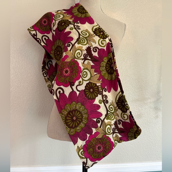 Gorgeous infinity scarf! - Picture 3 of 3